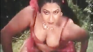 چھوٹی چھاتی والی ایش ...